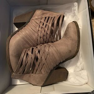 Fergalicious by Fergie ankle boots